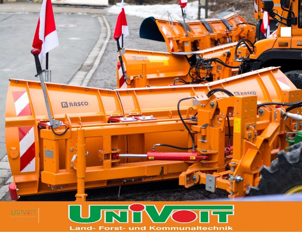 Schneepflug des Typs Rasco Vertus 3.4 Vario sofort verfügbar, Neumaschine in Warmensteinach (Bild 8)