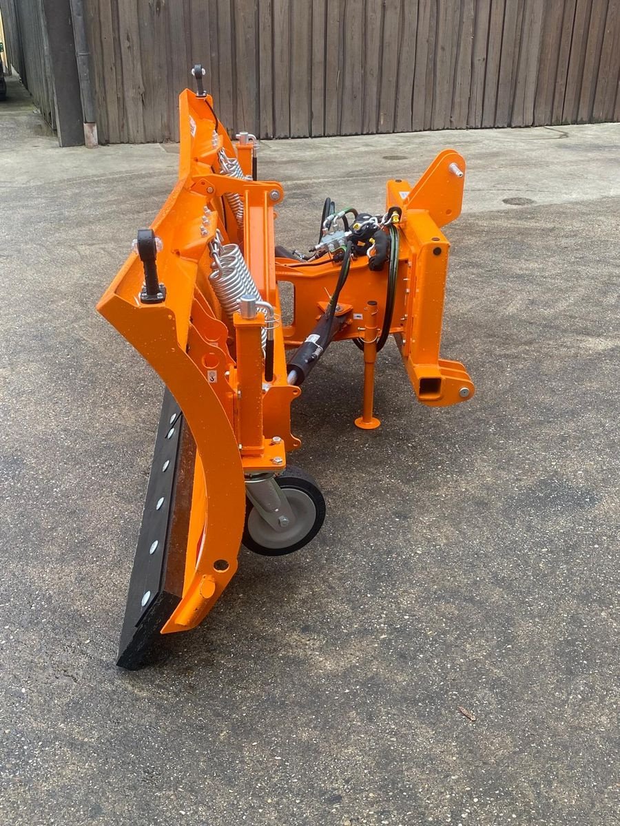 Schneepflug des Typs SaMASZ RAM 270 BRH, Neumaschine in Pischelsdorf am Engelbach (Bild 2)