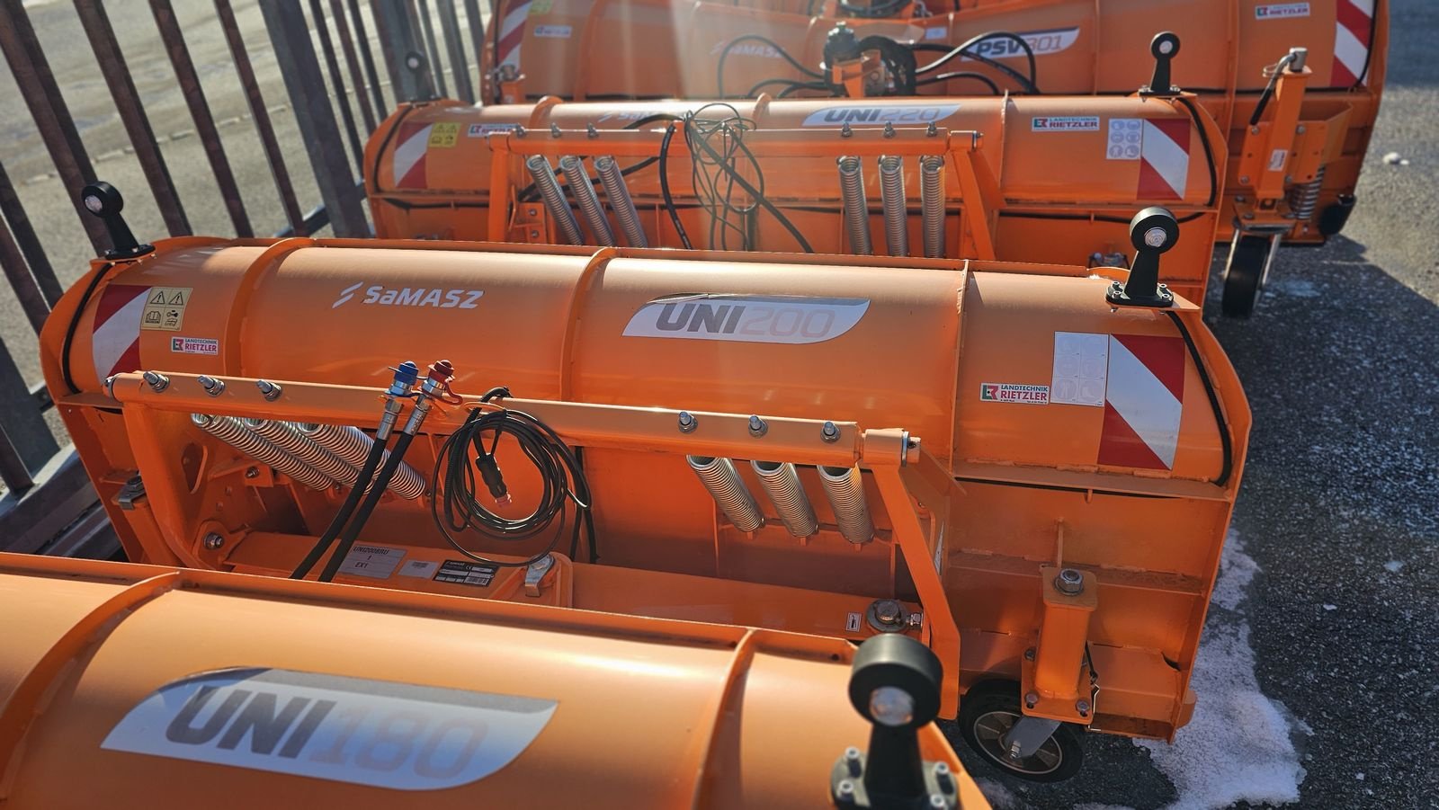 Schneepflug от тип SaMASZ UNI 200, Gebrauchtmaschine в Ried im Oberinntal (Снимка 2)