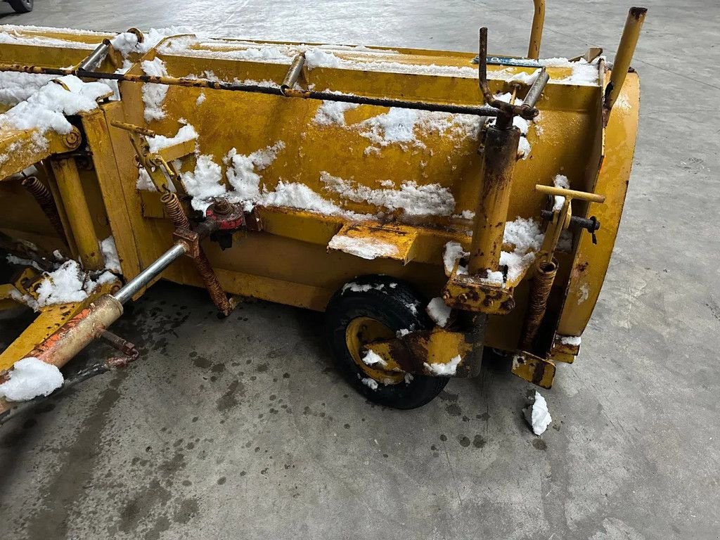 Schneepflug van het type Schmidt 2.80 mtr DLK 320 Sneeuwschuif, Gebrauchtmaschine in BENNEKOM (Foto 6)