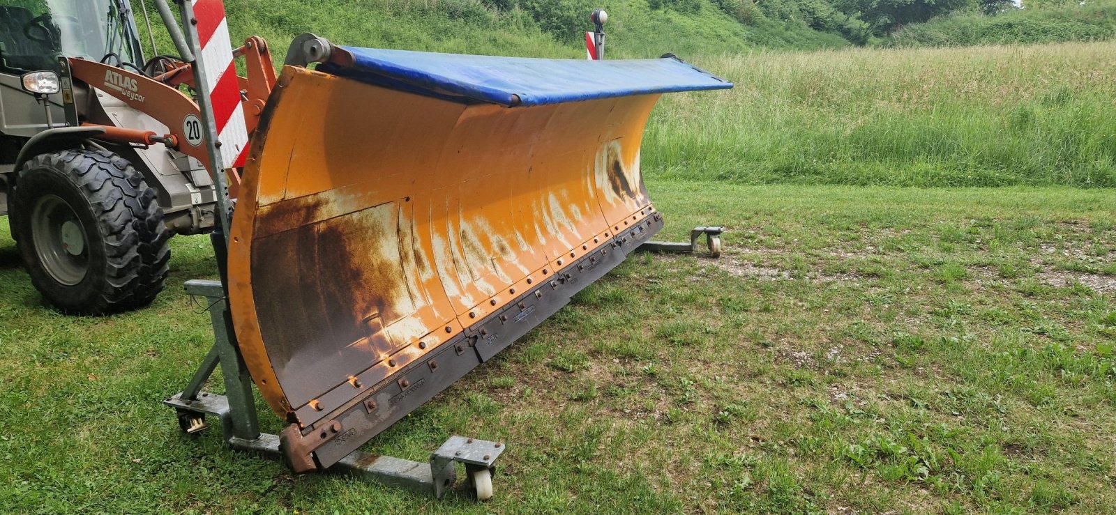 Schneepflug typu Schmidt Tarron MS40.1, Gebrauchtmaschine v Allershausen (Obrázek 2)