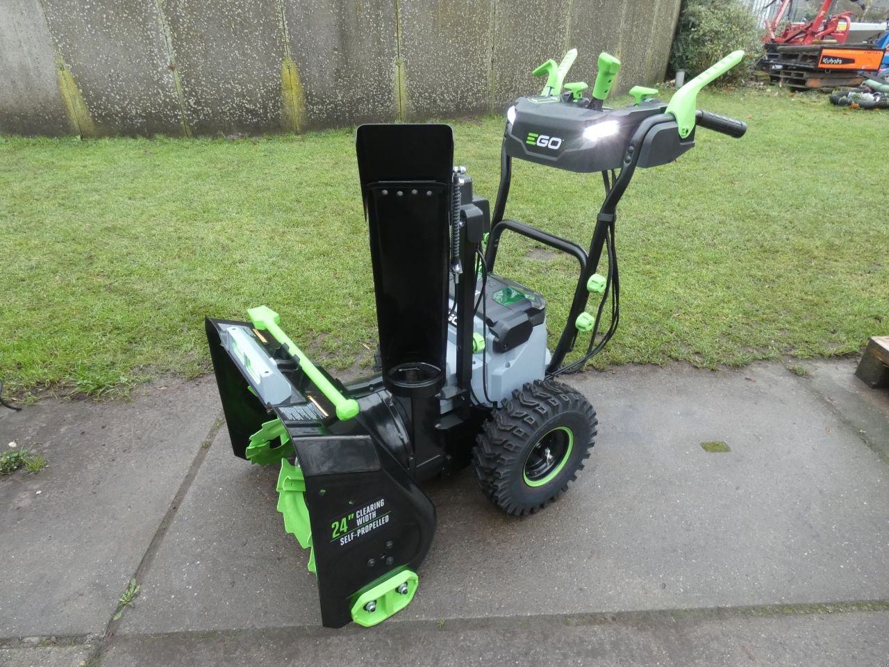 Schneepflug des Typs Sonstige EGO EGO SNT2400E, Neumaschine in Klarenbeek (Bild 1)