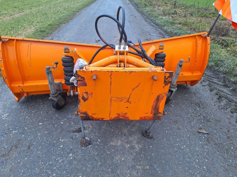 Schneepflug des Typs Sonstige G10-240-1 Schneepflug, Gebrauchtmaschine in Chur (Bild 4)