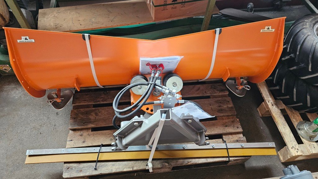 Schneepflug des Typs Sonstige G3-160, Neumaschine in Altendorf (Bild 3)