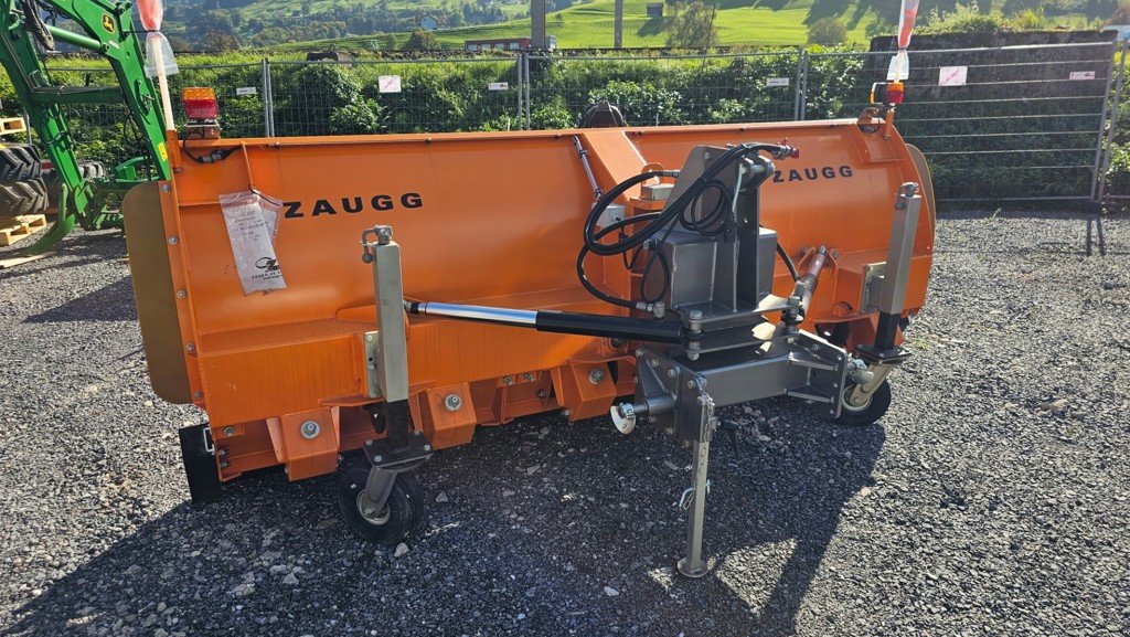 Schneepflug des Typs Sonstige G32-330-3-45 Grad, Neumaschine in Altendorf (Bild 2)