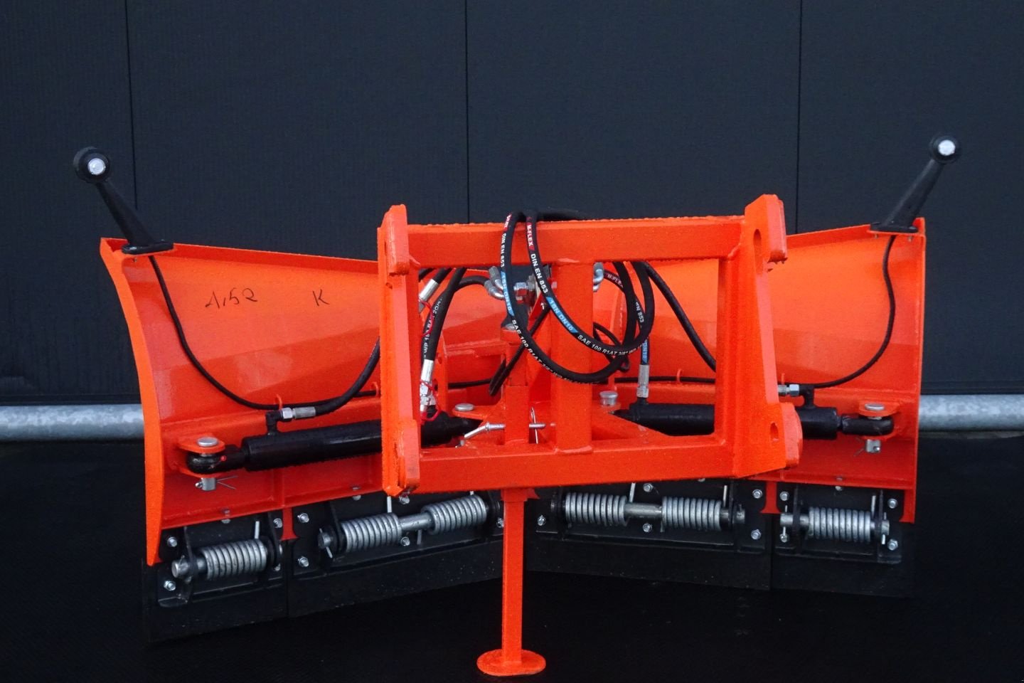 Schneepflug des Typs Sonstige Hofstede Sneeuwschuif 3.0M middel, Neumaschine in Staphorst (Bild 2)