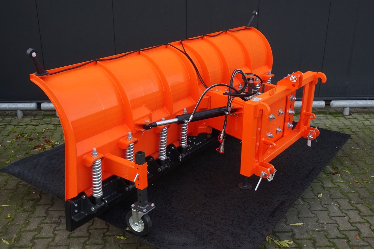 Schneepflug des Typs Sonstige Hofstede Sneeuwschuif, Neumaschine in Staphorst (Bild 1)