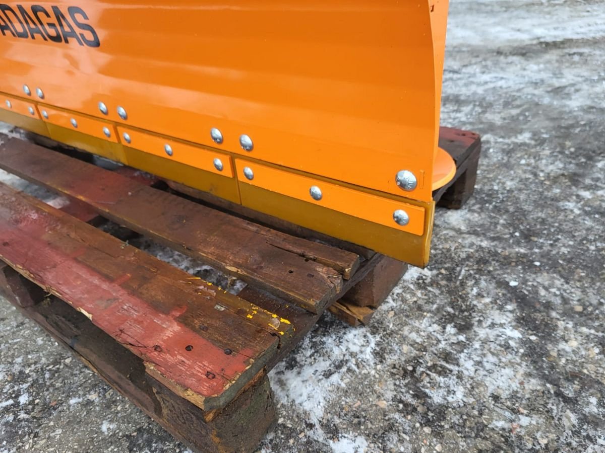 Schneepflug Türe ait Sonstige Padagas Schneepflug, Neumaschine içinde NATTERNBACH (resim 5)