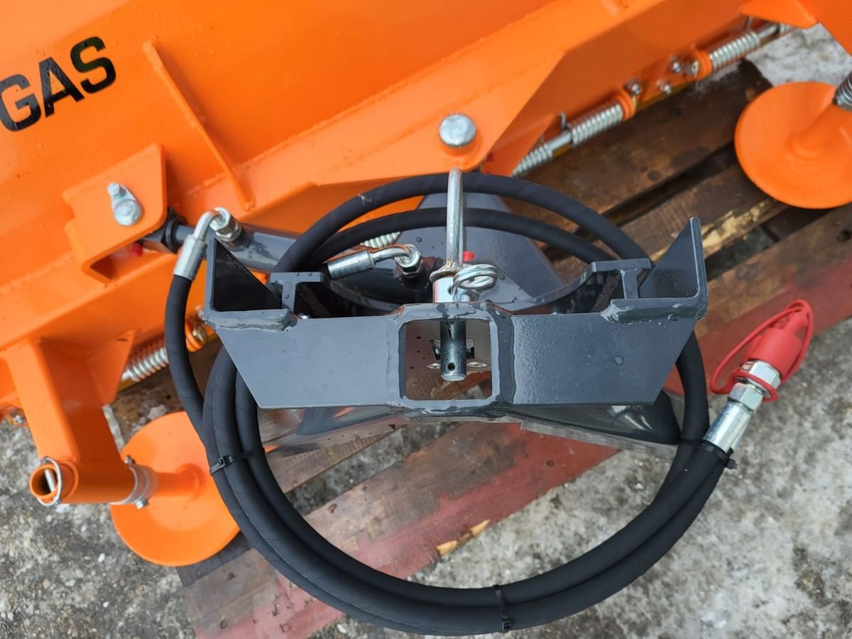 Schneepflug Türe ait Sonstige Padagas Schneepflug, Neumaschine içinde NATTERNBACH (resim 7)