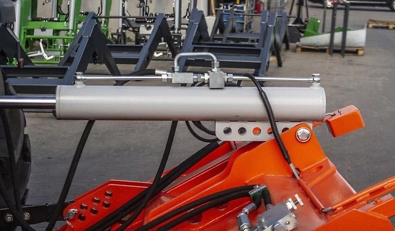 Schneepflug des Typs Sonstige Salzstreuer Sandstreuer Streuer Schneeschild Selbstlader, Gebrauchtmaschine in Schmallenberg (Bild 9)