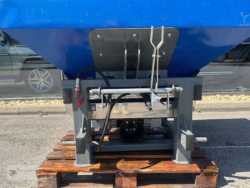 Schneepflug des Typs Sonstige Salzstreuer Scheibenstreuer NEU 600l Winterdienst, Neumaschine in Gevelsberg (Bild 3)