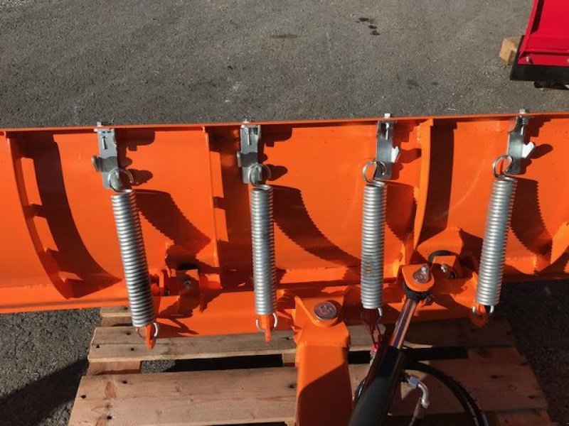 Schneepflug des Typs Sonstige Schneepflug 2,00m Euroaufnahme, Neumaschine in Tamsweg (Bild 8)