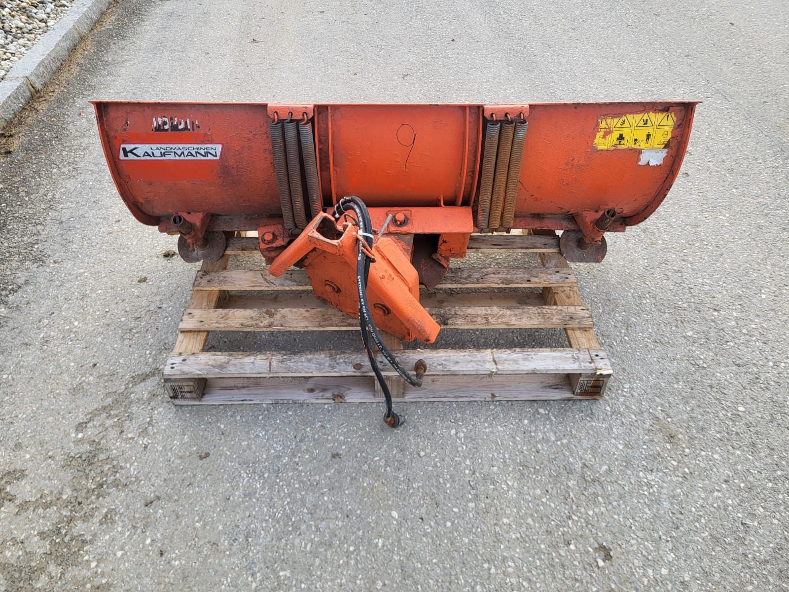 Schneepflug of the type Sonstige Schneepflug Kubota, Gebrauchtmaschine in NATTERNBACH (Picture 9)