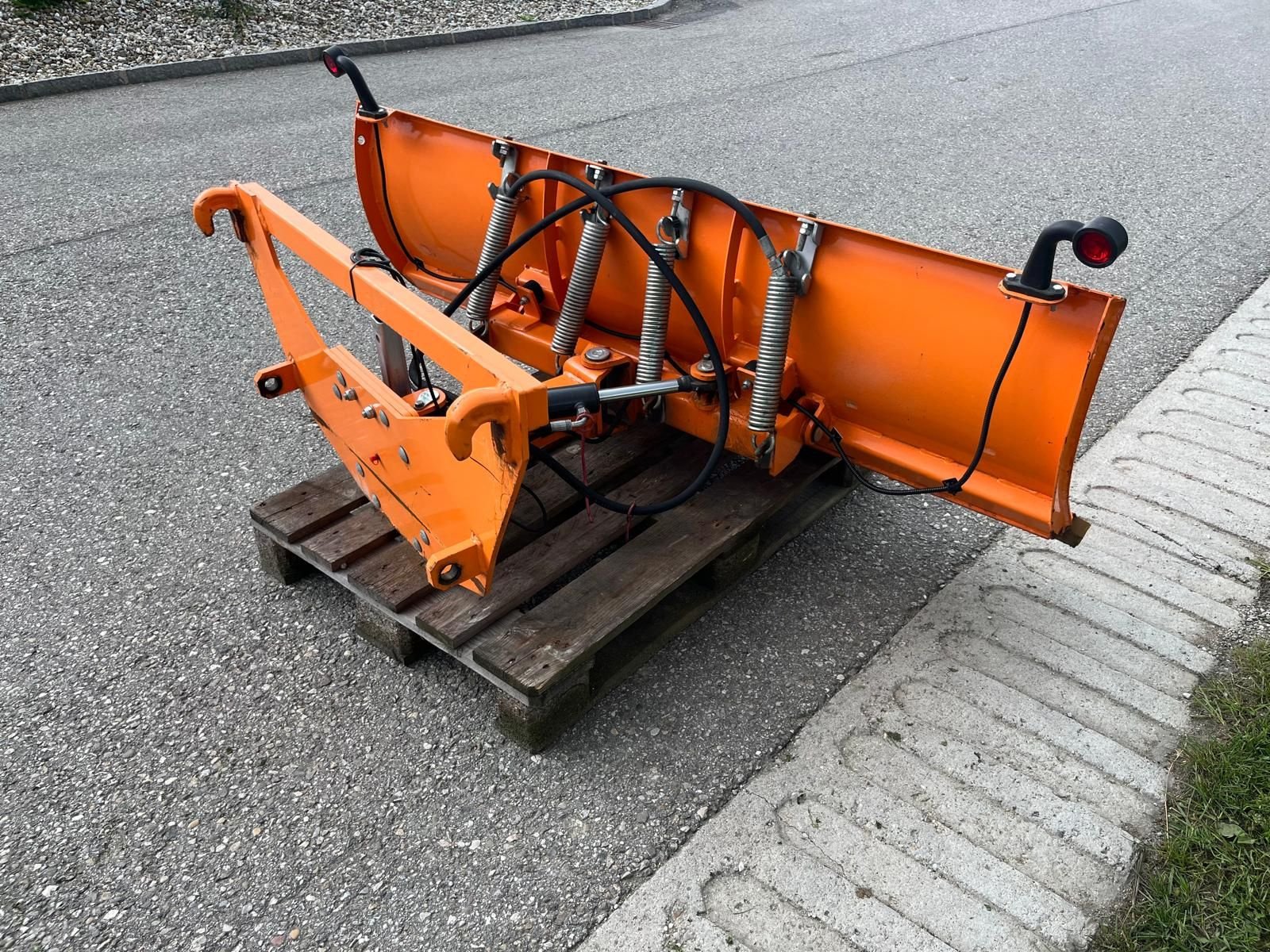 Schneepflug Türe ait Sonstige Schneepflug Stekro 180, Gebrauchtmaschine içinde NATTERNBACH (resim 5)