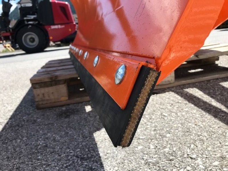 Schneepflug des Typs Sonstige Schneeschild 200cm Euroaufnahme, Neumaschine in Tamsweg (Bild 9)