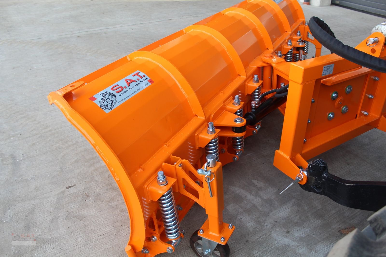 Schneepflug typu Sonstige Schneeschild mit Ausklinkung - Schneepflug, Neumaschine v Eberschwang (Obrázek 17)