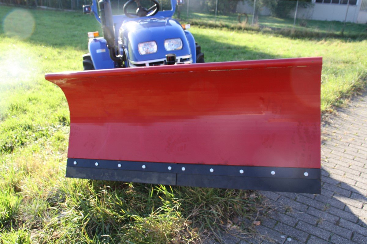 Schneepflug des Typs Sonstige Schneeschild TX 150 N 1,5 m schwenkbar, Neumaschine in Schutterzell (Bild 3)