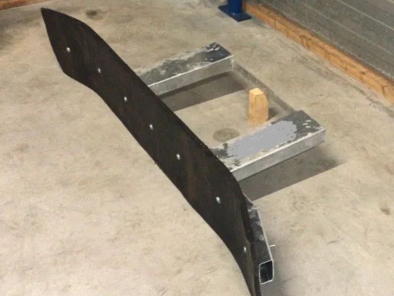 Schneepflug от тип Sonstige Sneeuwschuif baggerschuif voor heftruck of shovel Verzinkt, Gebrauchtmaschine в Kwintsheul (Снимка 1)