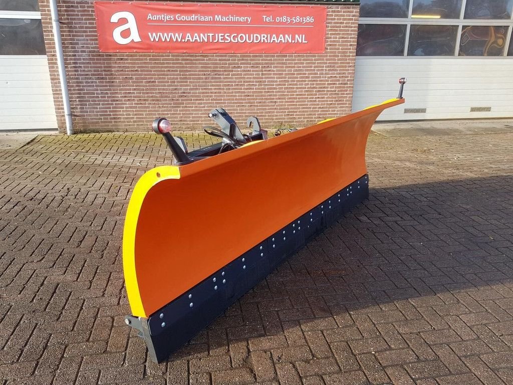 Schneepflug Türe ait Sonstige Sneeuwschuif, Neumaschine içinde Goudriaan (resim 7)