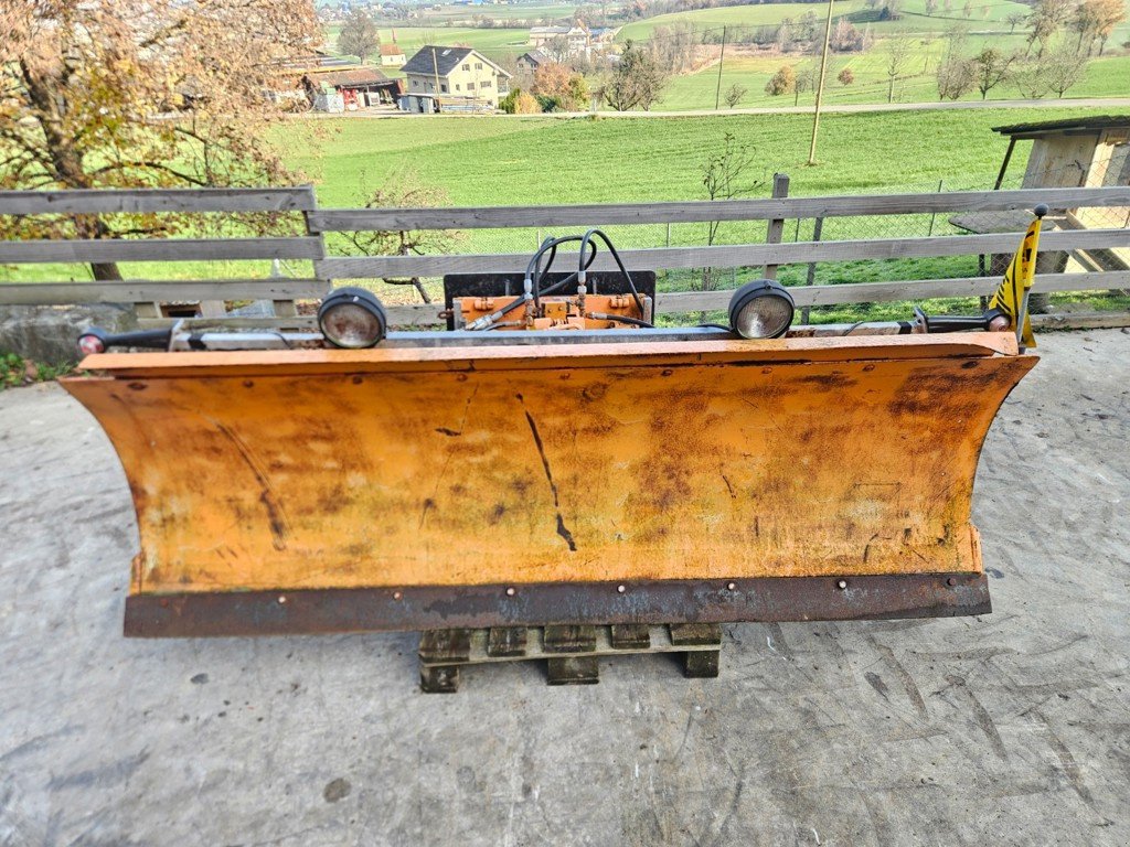 Schneepflug Türe ait Sonstige Sonstiges, Gebrauchtmaschine içinde Ettiswil (resim 1)