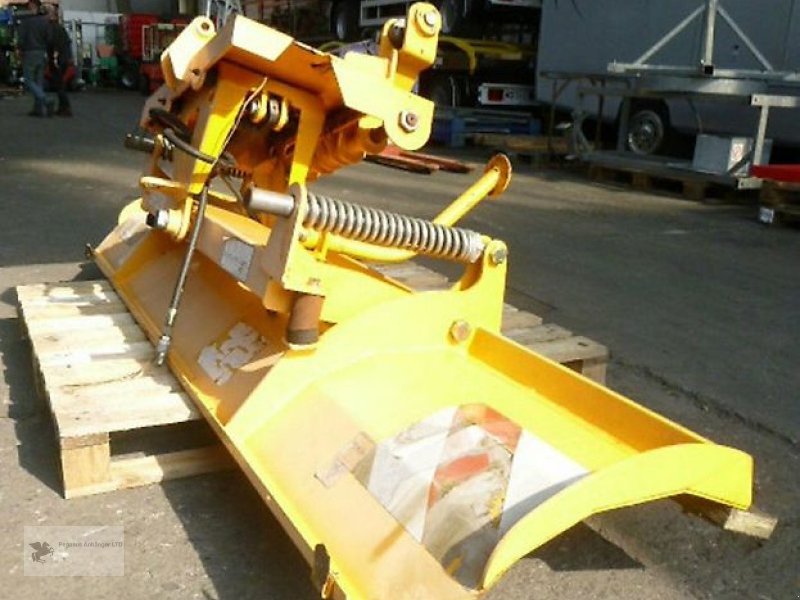 Schneepflug des Typs Sonstige SP 220 Schneeschild Räumschild, Gebrauchtmaschine in Gevelsberg (Bild 1)