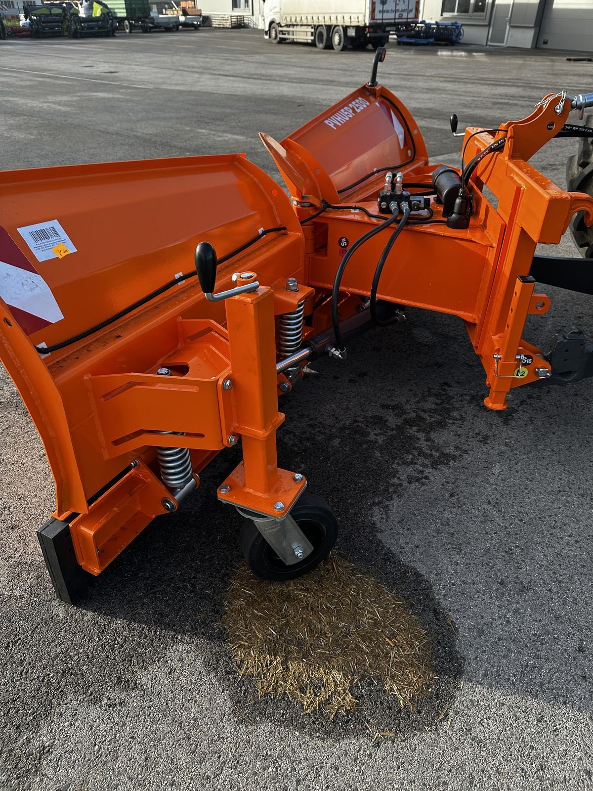 Schneepflug Türe ait Sonstige Stekro Schneepflug Vario, Neumaschine içinde Grund (resim 10)