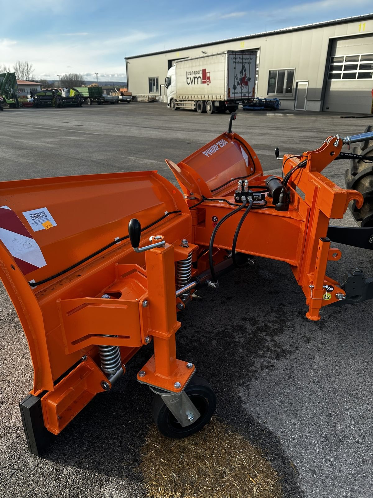 Schneepflug Türe ait Sonstige Stekro Schneepflug Vario, Neumaschine içinde Grund (resim 9)