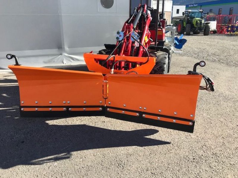 Schneepflug des Typs Sonstige V-Schneepflug Vario 2,20m Euroaufnahme, Neumaschine in Tamsweg (Bild 1)