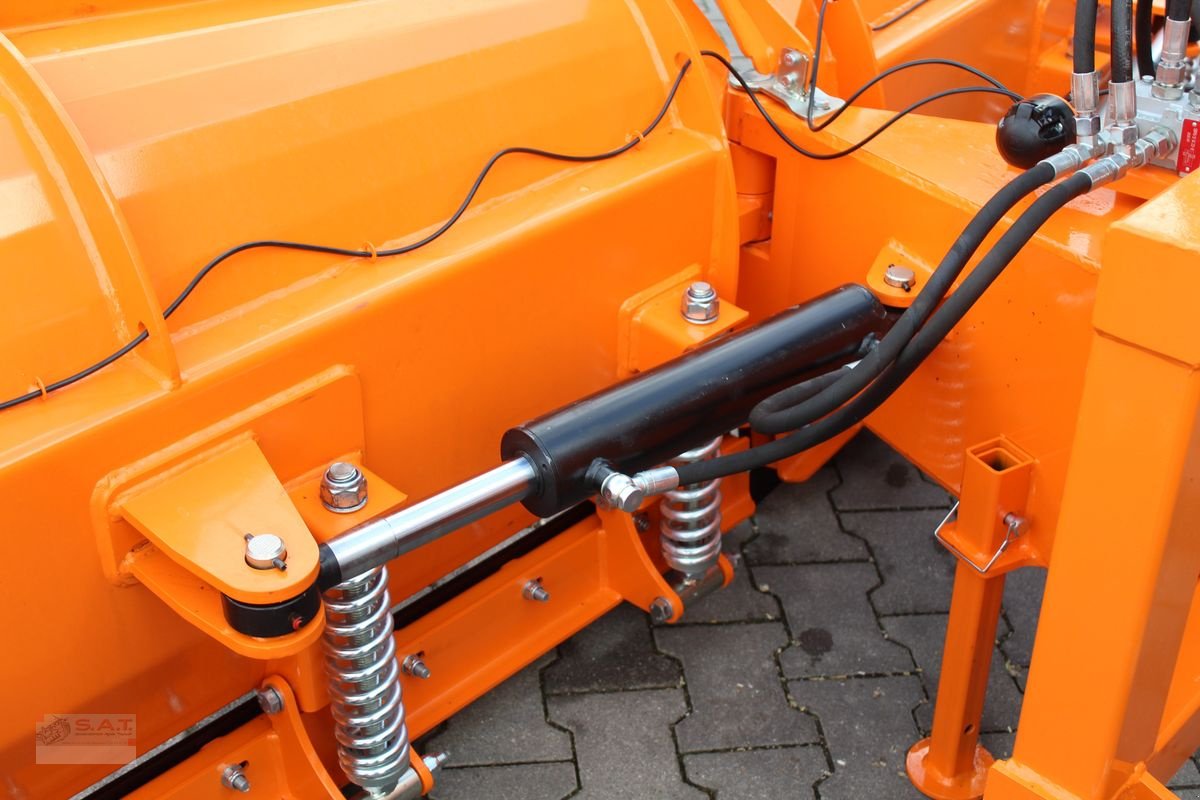 Schneepflug tip Sonstige Varioschneepflug - Schneepflug, Neumaschine in Eberschwang (Poză 9)