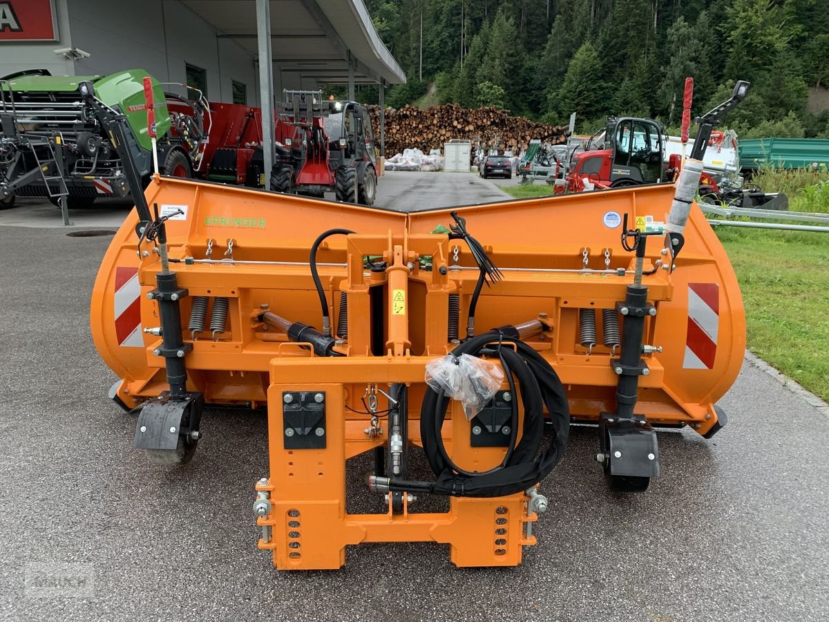 Schneepflug des Typs Springer Schneeschild SHL 3004-2, Neumaschine in Eben (Bild 8)