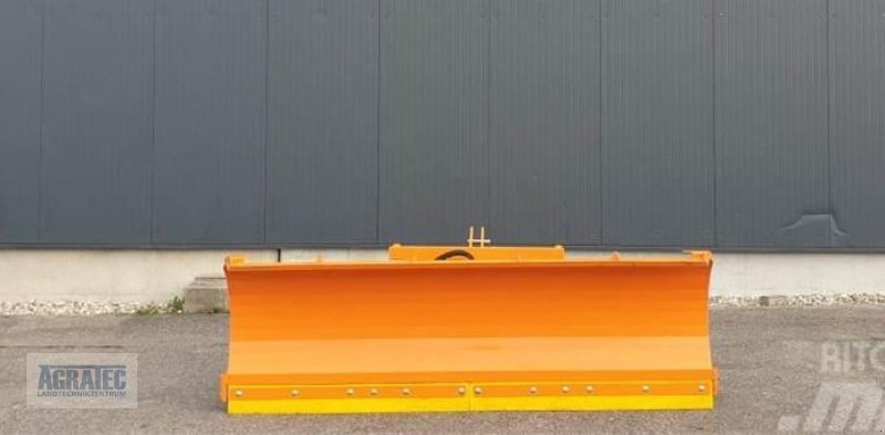 Schneepflug of the type Talex Schneeschild Schneepflug, Neumaschine in Salching bei Straubing (Picture 1)