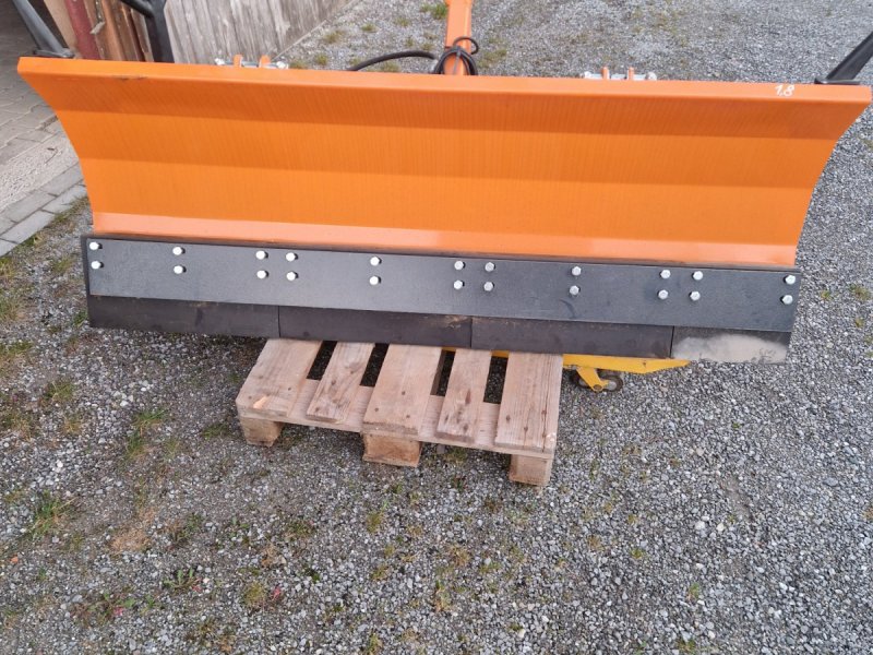 Schneepflug des Typs Top Agro Schneepflug, Neumaschine in Riedering (Bild 1)