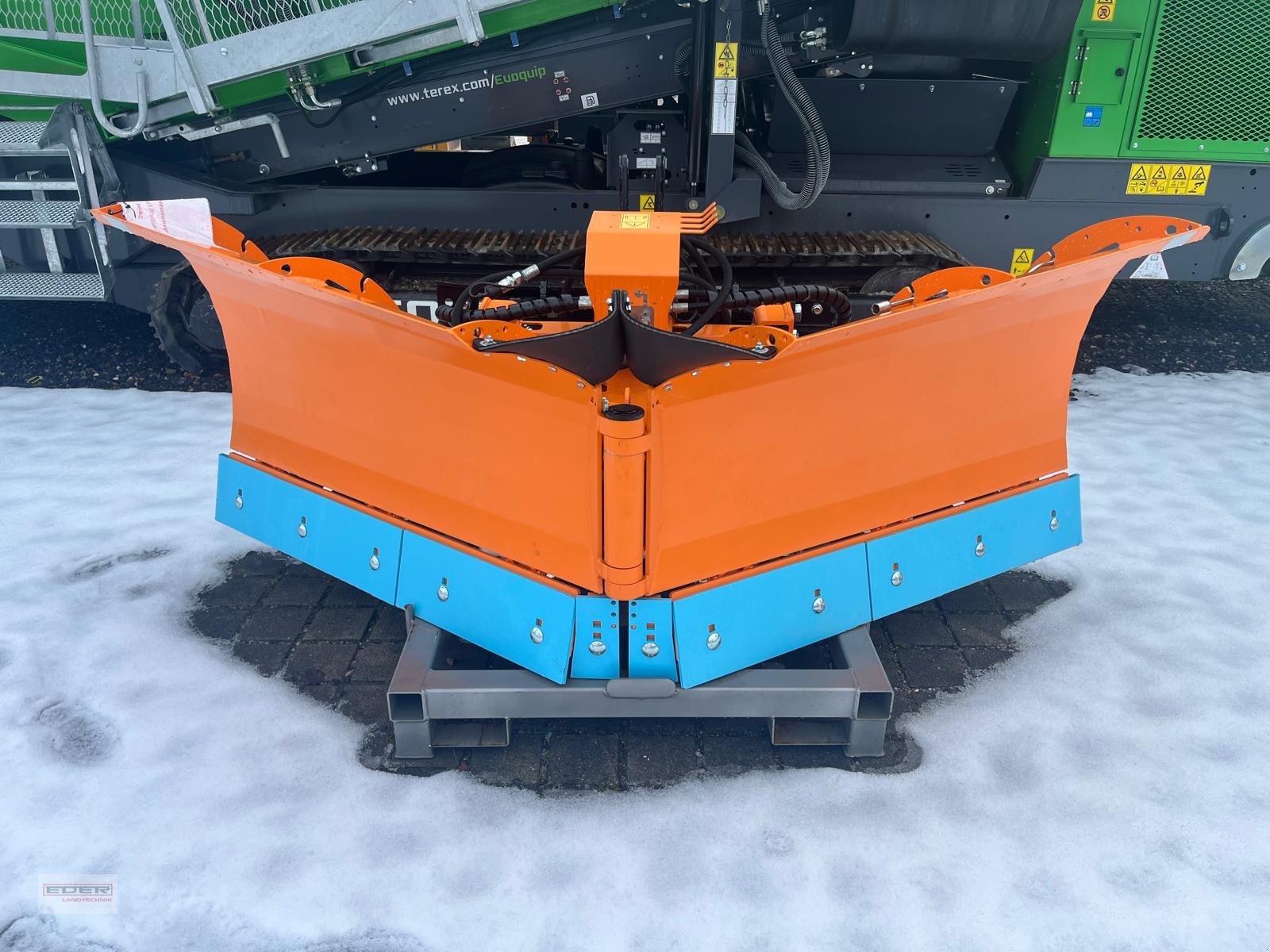 Schneepflug of the type Trejon Schneepflug VPX290, Neumaschine in Tuntenhausen (Picture 1)