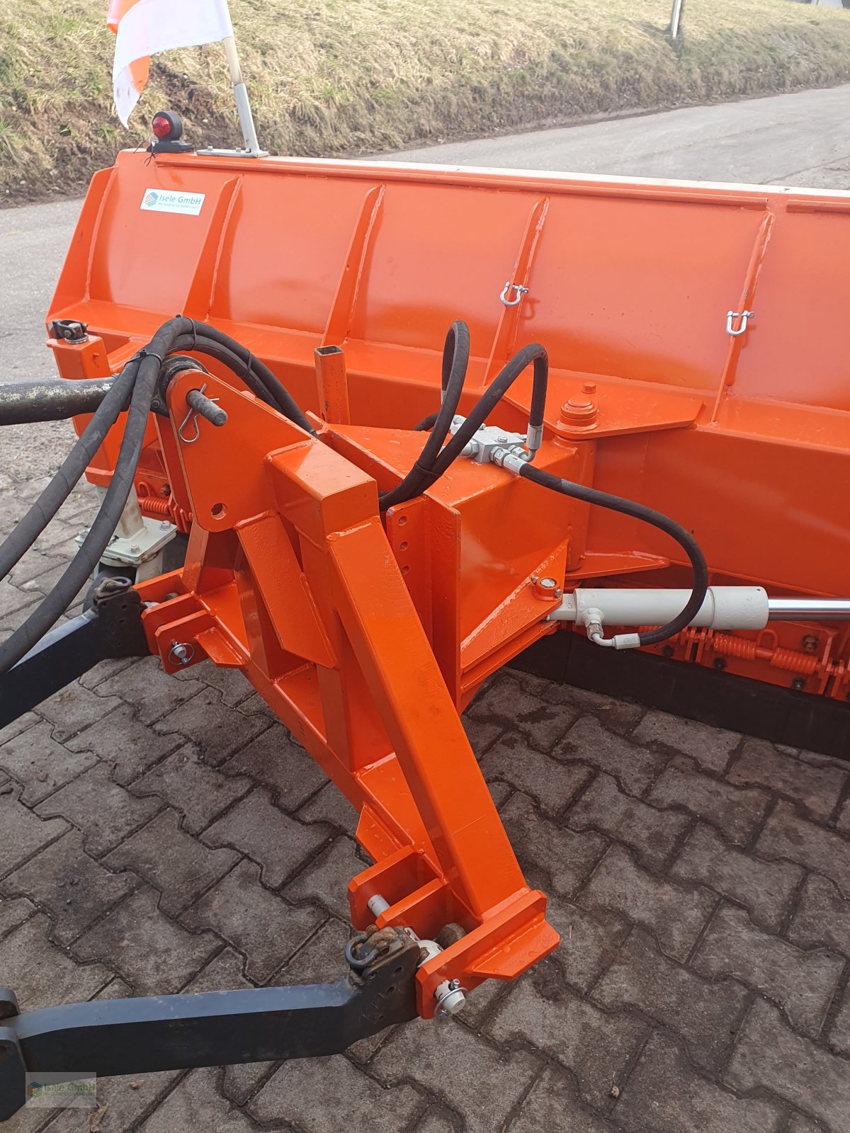 Schneepflug des Typs Tuchel SF 250, Gebrauchtmaschine in Weilheim-Heubach (Bild 2)