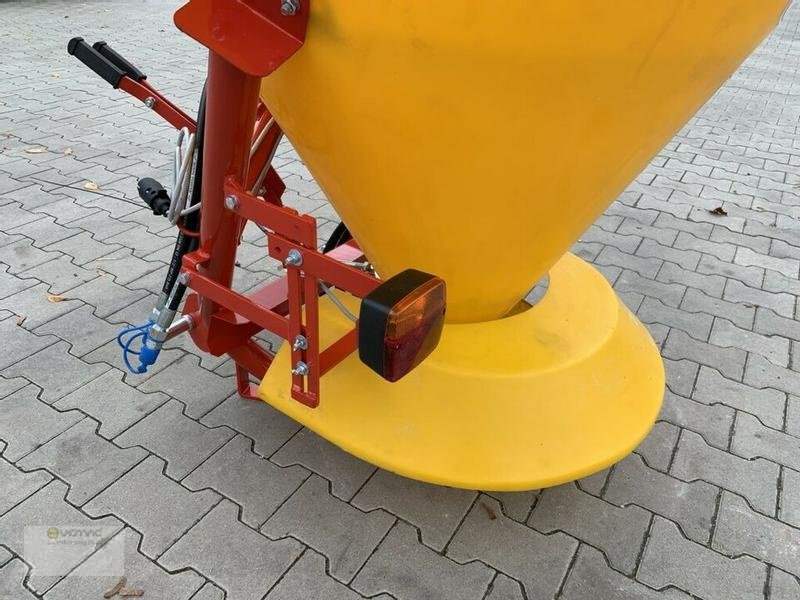 Schneepflug of the type Vemac Streuer Profi 500 Hydraulikmotor Hydraulik Radlader Traktor NEU, Neumaschine in Sülzetal OT Osterweddingen (Picture 13)