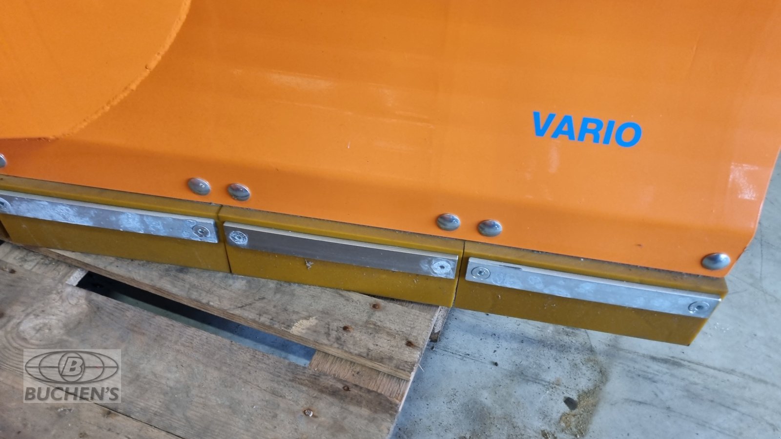 Schneepflug des Typs Wiedenmann Snow Master Vario 3355, Neumaschine in Olpe (Bild 3)