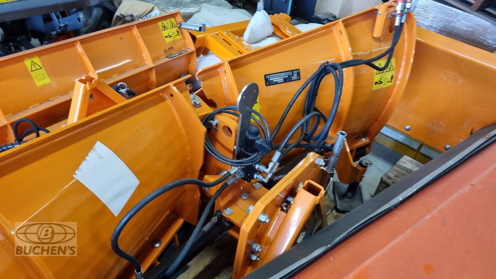 Schneepflug des Typs Wiedenmann Snow Master Vario 3355, Neumaschine in Olpe (Bild 6)