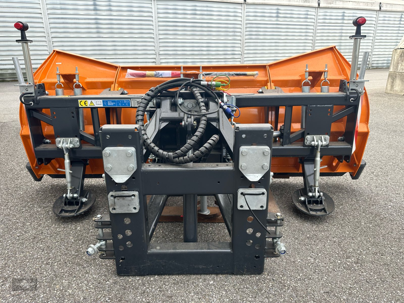 Schneepflug des Typs Wintec T III 280, Neumaschine in Rankweil (Bild 5)