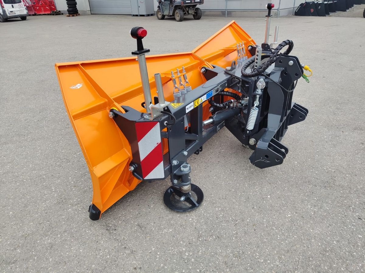 Schneepflug des Typs Wintec TM-II-280, Neumaschine in NATTERNBACH (Bild 4)