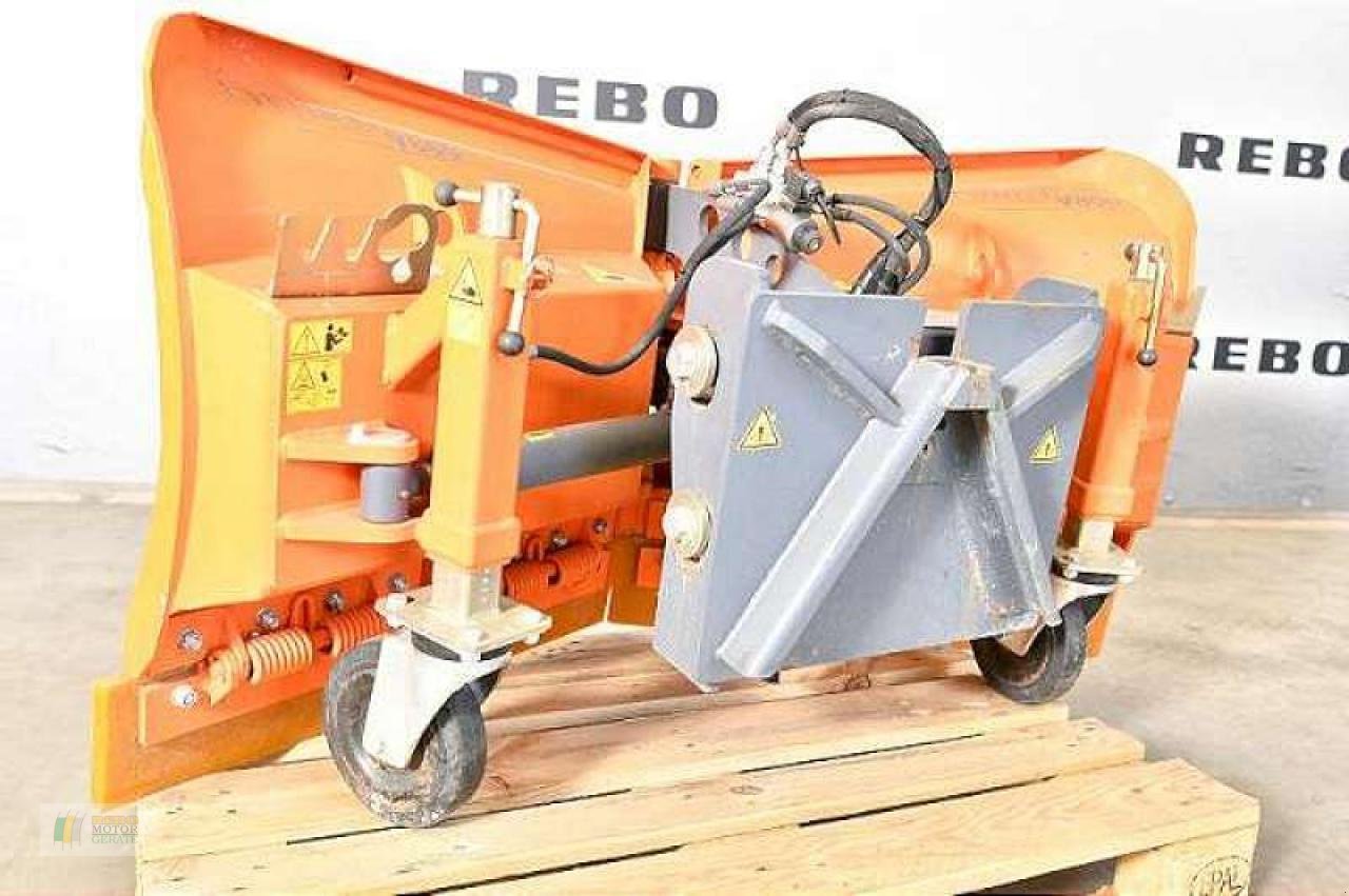 Schneeräumschild del tipo Bema SCHNEESCHILD V-800, Gebrauchtmaschine In Cloppenburg (Immagine 3)
