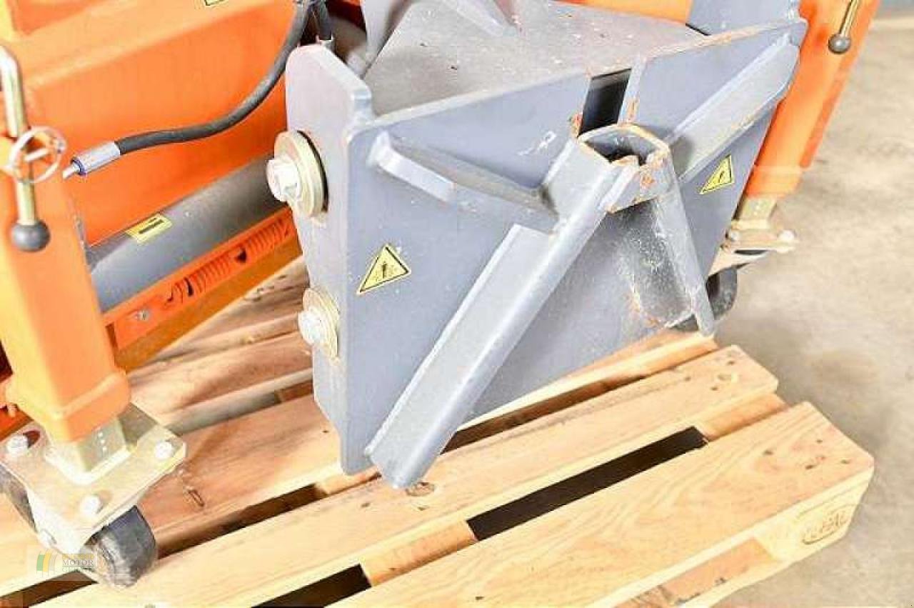 Schneeräumschild del tipo Bema SCHNEESCHILD V-800, Gebrauchtmaschine In Cloppenburg (Immagine 4)