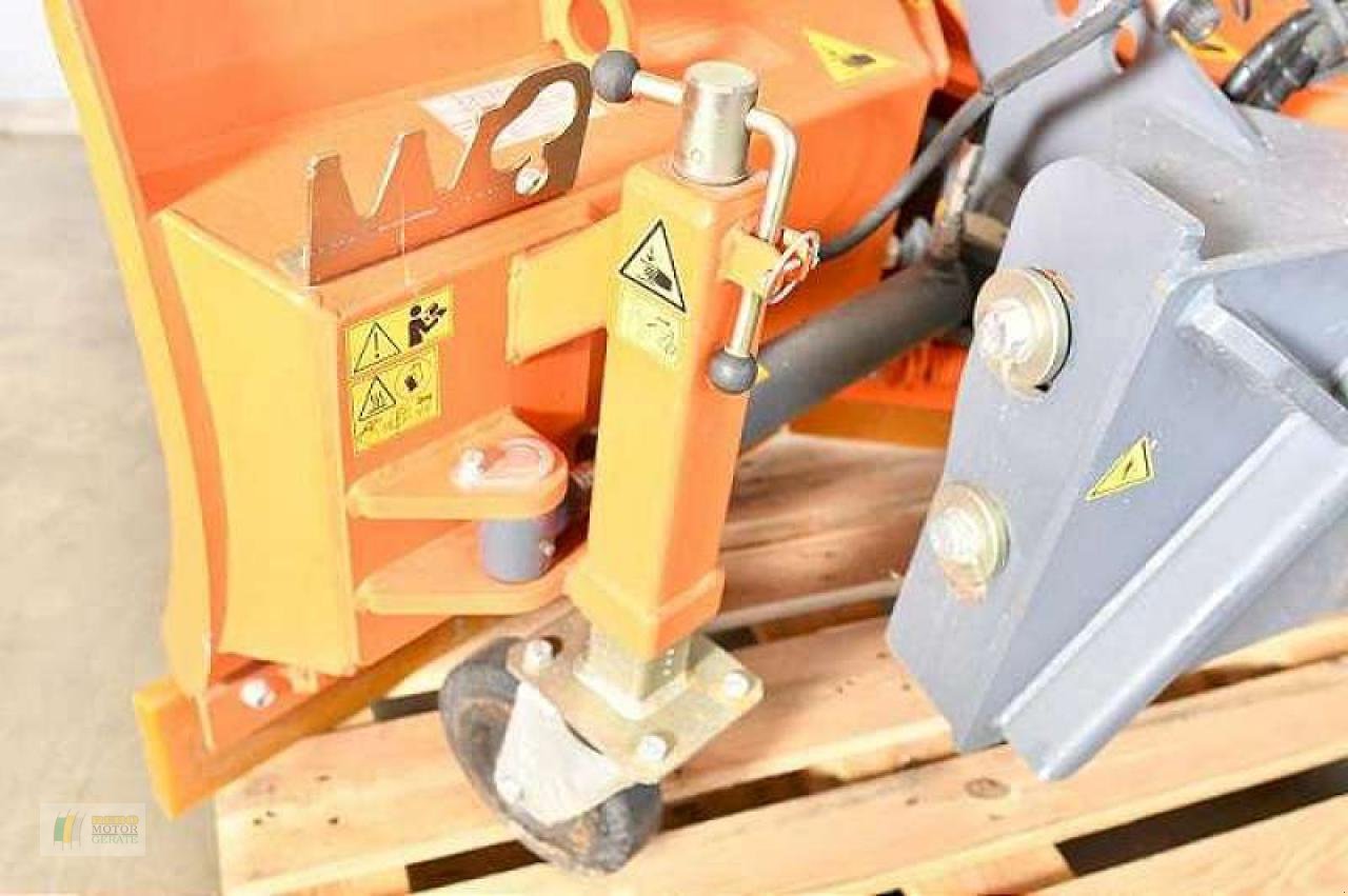 Schneeräumschild del tipo Bema SCHNEESCHILD V-800, Gebrauchtmaschine In Cloppenburg (Immagine 5)