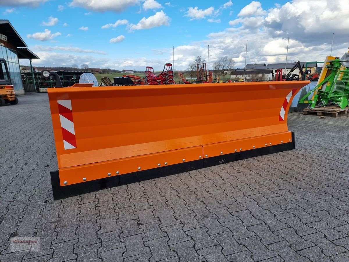 Schneeräumschild typu Dominator Schneepflug PRO 300  KAT2 mit Federklappen  +LED, Gebrauchtmaschine v Tarsdorf (Obrázek 2)