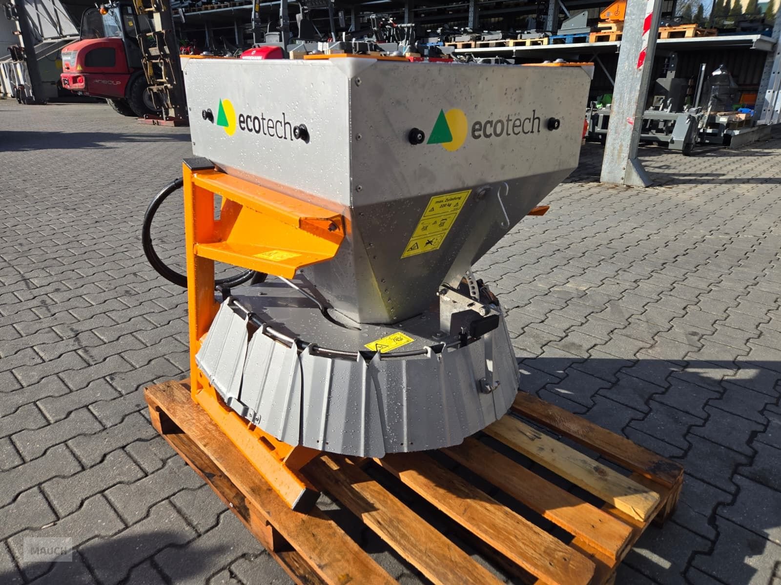 Schneeräumschild Türe ait Eco Tellerstreuer XTB 140H, Neumaschine içinde Burgkirchen (resim 1)