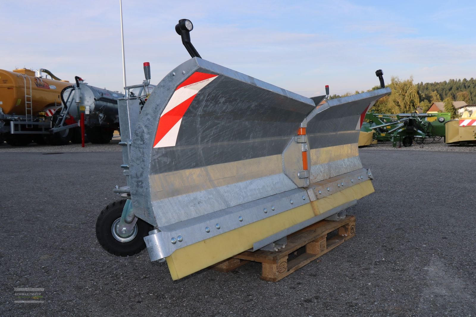 Schneeräumschild Türe ait Fliegl AgroCenter Schneeschild 2,7m, Neumaschine içinde Gampern (resim 2)