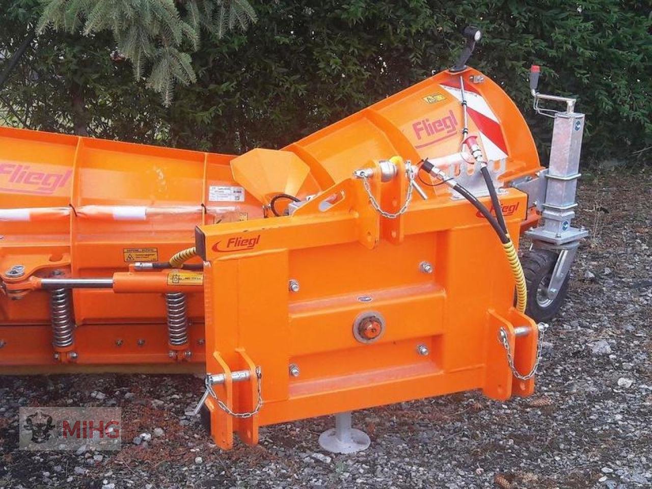 Schneeräumschild des Typs Fliegl MAMMUT DUPLEX, Neumaschine in Dummerstorf OT Petschow (Bild 4)