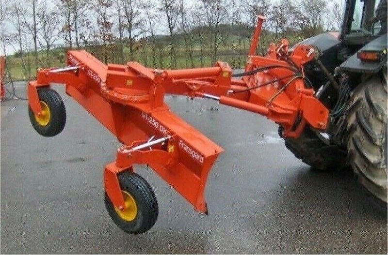 Schneeräumschild typu Fransgard Planierschild Wegehobel Schiebeschild Schneeschild, Gebrauchtmaschine v Schmallenberg (Obrázek 3)