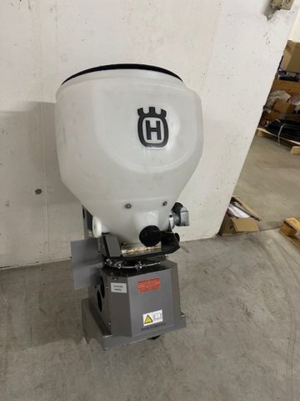 Schneeräumschild des Typs Husqvarna Cyclonstreuer zu Rider 500er Serie, Neumaschine in Tamsweg (Bild 4)