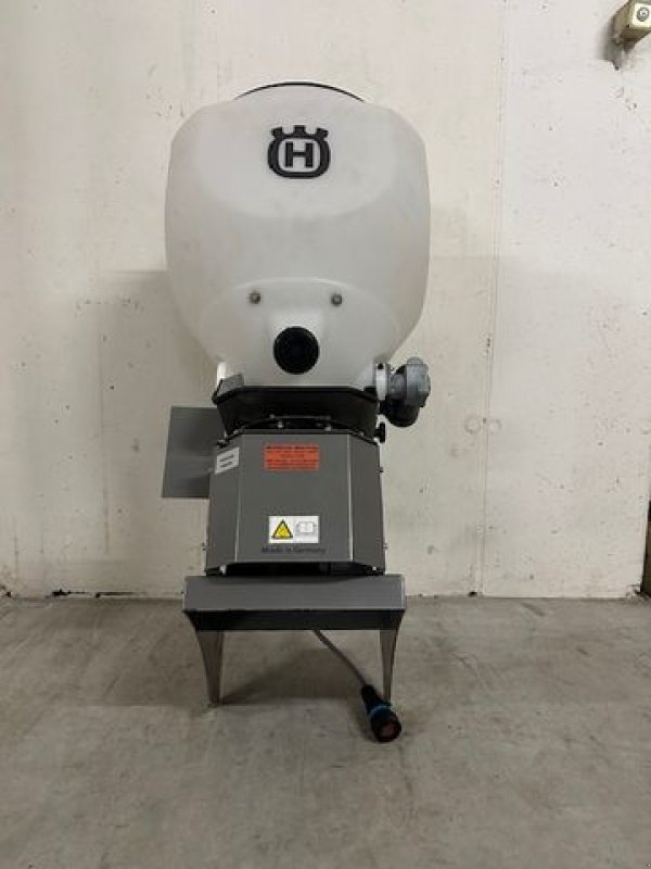 Schneeräumschild des Typs Husqvarna Cyclonstreuer zu Rider 500er Serie, Neumaschine in Tamsweg (Bild 5)