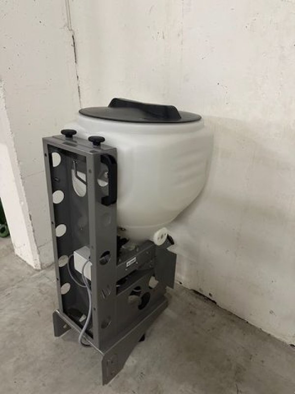 Schneeräumschild des Typs Husqvarna Cyclonstreuer zu Rider 500er Serie, Neumaschine in Tamsweg (Bild 11)